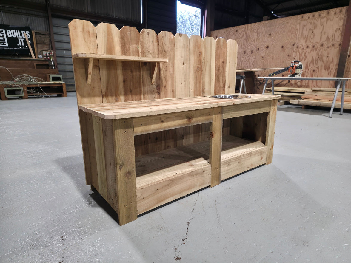 Family Mud Kitchen (Limited Edition)