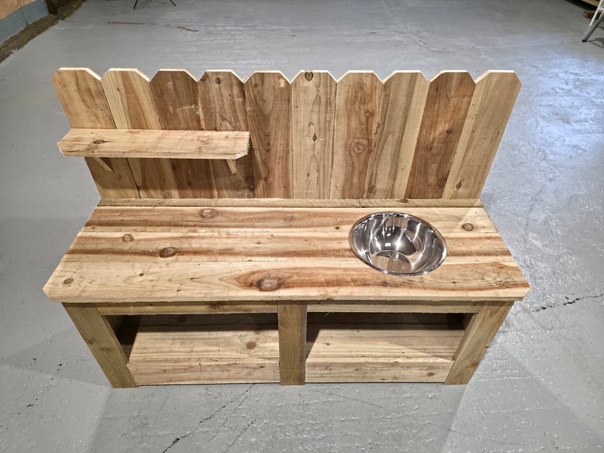 Family Mud Kitchen (Limited Edition)